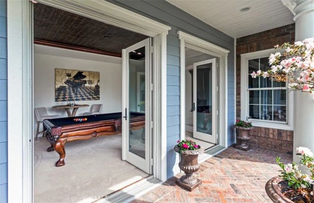 26012 Horseshoe Cr, Laguna Hills, CA 92653