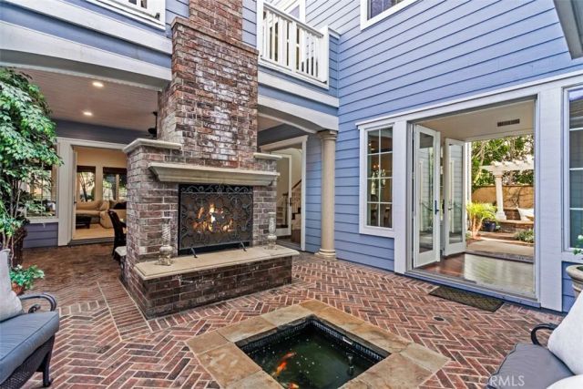 26012 Horseshoe Cr, Laguna Hills, CA 92653