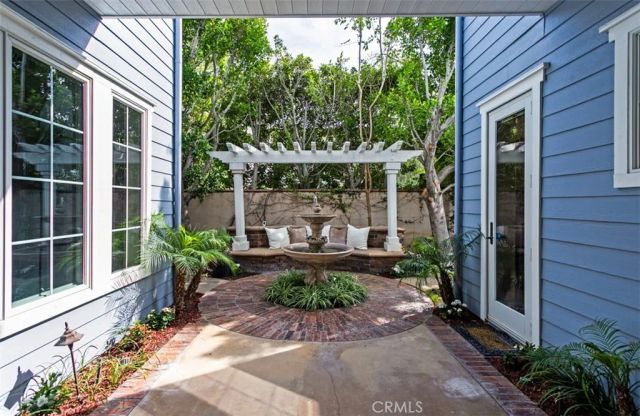 26012 Horseshoe Cr, Laguna Hills, CA 92653