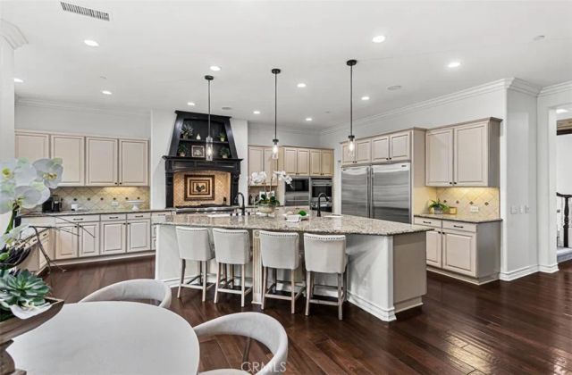 26012 Horseshoe Cr, Laguna Hills, CA 92653