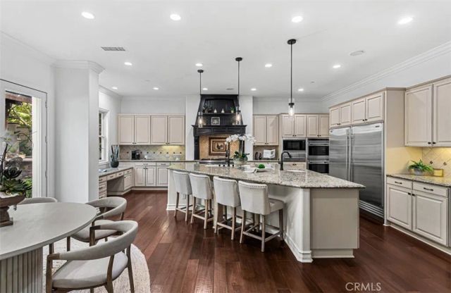 26012 Horseshoe Cr, Laguna Hills, CA 92653