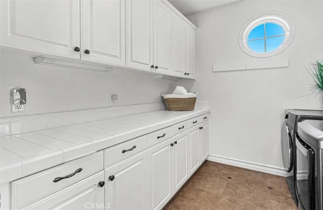 26012 Horseshoe Cr, Laguna Hills, CA 92653