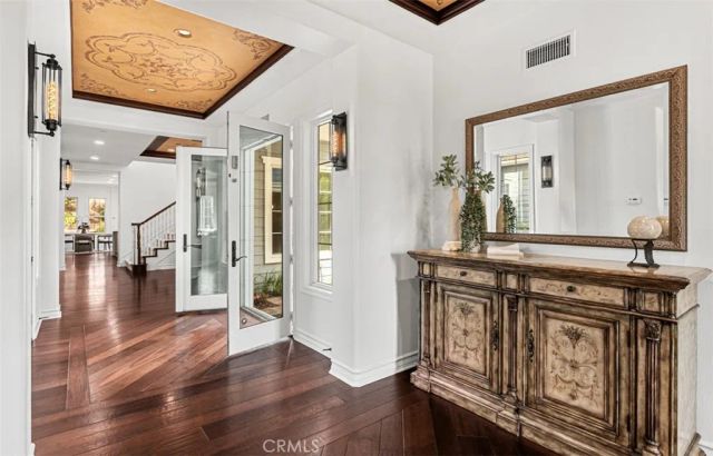 26012 Horseshoe Cr, Laguna Hills, CA 92653