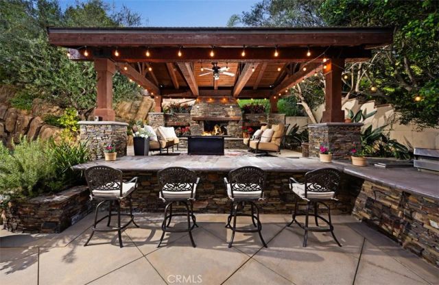 26012 Horseshoe Cr, Laguna Hills, CA 92653