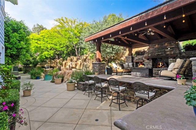 26012 Horseshoe Cr, Laguna Hills, CA 92653