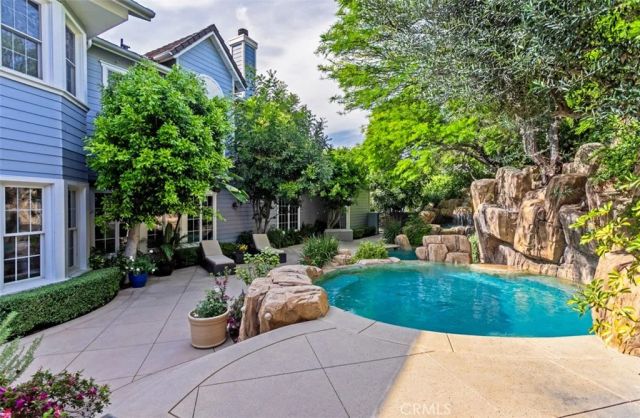 26012 Horseshoe Cr, Laguna Hills, CA 92653