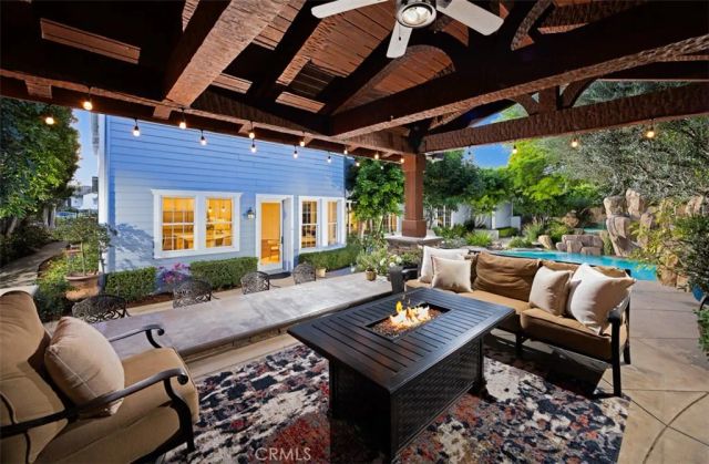 26012 Horseshoe Cr, Laguna Hills, CA 92653