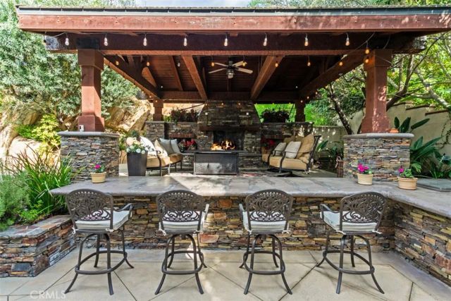 26012 Horseshoe Cr, Laguna Hills, CA 92653