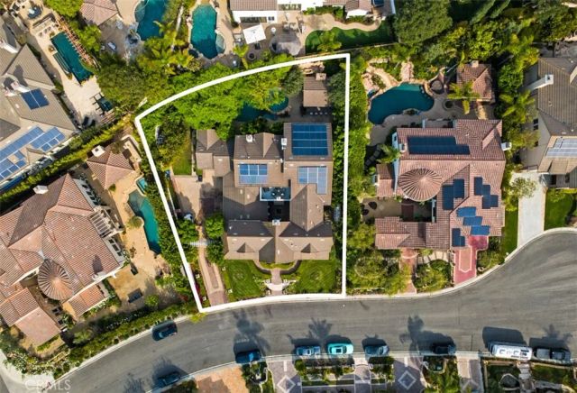 26012 Horseshoe Cr, Laguna Hills, CA 92653