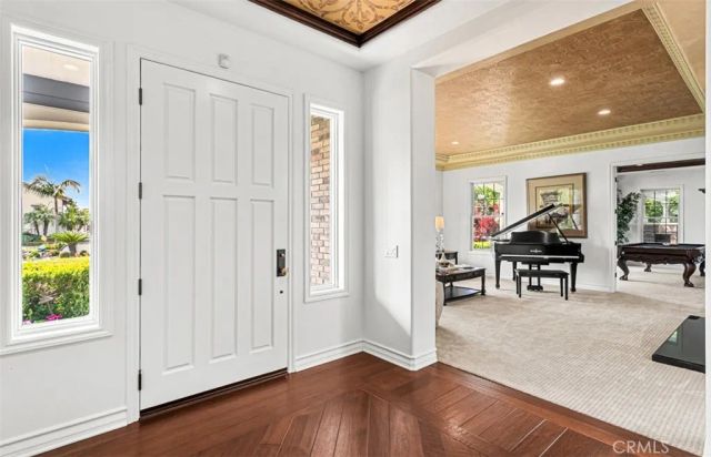 26012 Horseshoe Cr, Laguna Hills, CA 92653