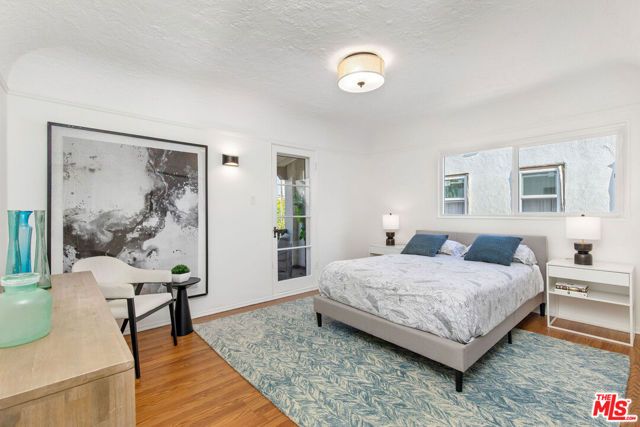 1110 Hi Point Street, Los Angeles, CA 90035