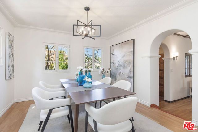 1110 Hi Point Street, Los Angeles, CA 90035