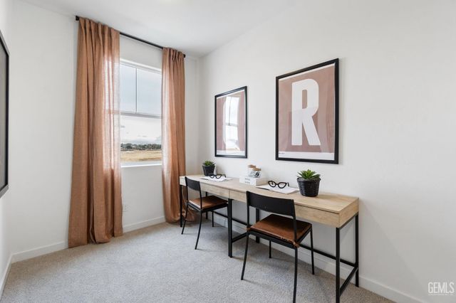 3833 Hickory Village Lane, Shafter, CA 93263