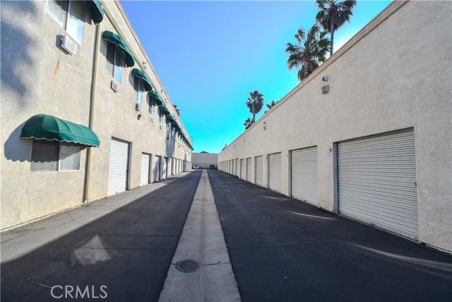 17284 Newhope Street, Fountain Valley, CA 92708