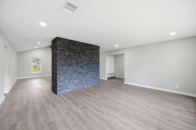 2 Timbercrest ST, San Marcos, TX 78666