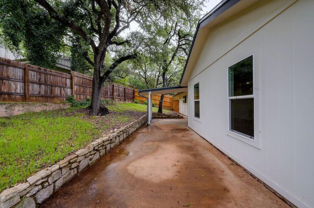 2 Timbercrest ST, San Marcos, TX 78666