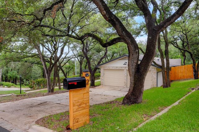 2 Timbercrest ST, San Marcos, TX 78666
