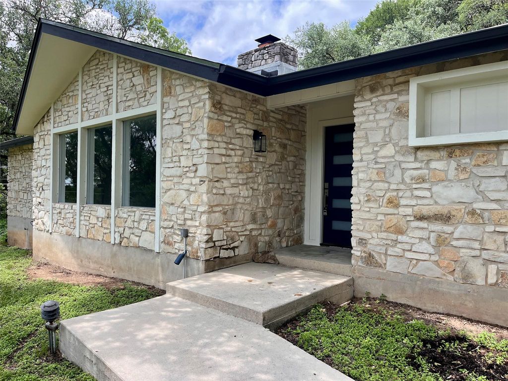 2 Timbercrest ST, San Marcos, TX 78666