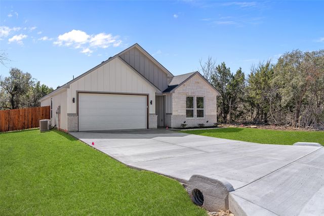 2325 Neches Street, Granbury, TX 76048