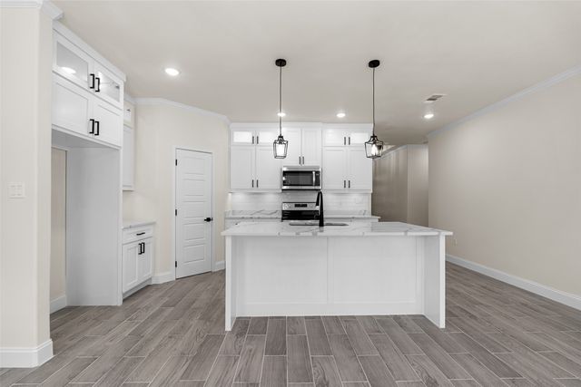 2325 Neches Street, Granbury, TX 76048