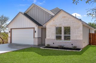 2325 Neches Street, Granbury, TX 76048