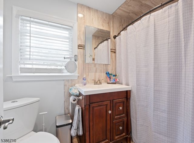 276 E 26Th St, Paterson City, NJ 07514