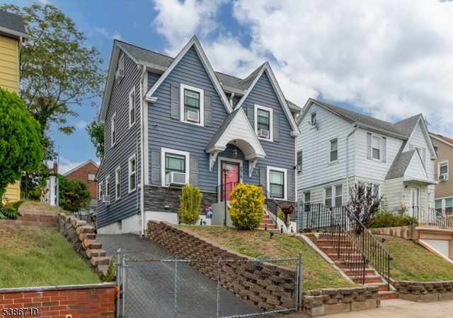 276 E 26Th St, Paterson City, NJ 07514