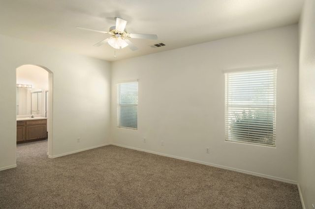 159 W Lindquist Street, Kingsburg, CA 93631