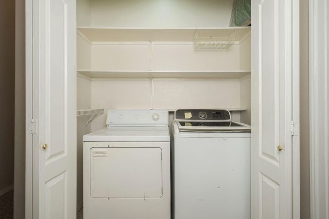 159 W Lindquist Street, Kingsburg, CA 93631
