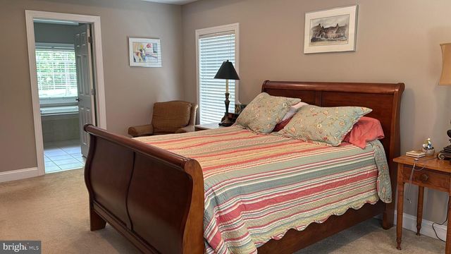382 MOSS SPRING AVE, Greencastle, PA 17225