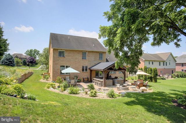 382 MOSS SPRING AVE, Greencastle, PA 17225