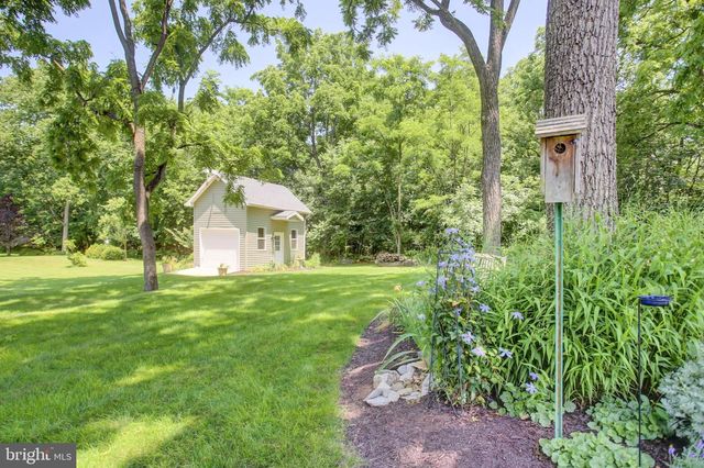 382 MOSS SPRING AVE, Greencastle, PA 17225