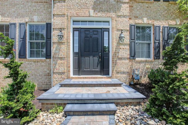382 MOSS SPRING AVE, Greencastle, PA 17225