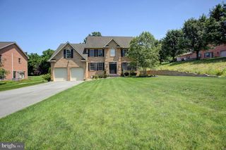 382 MOSS SPRING AVE, Greencastle, PA 17225