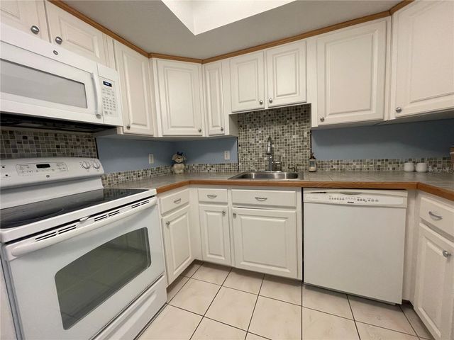 625 MIDWAY DRIVE A, Ocala, FL 34472