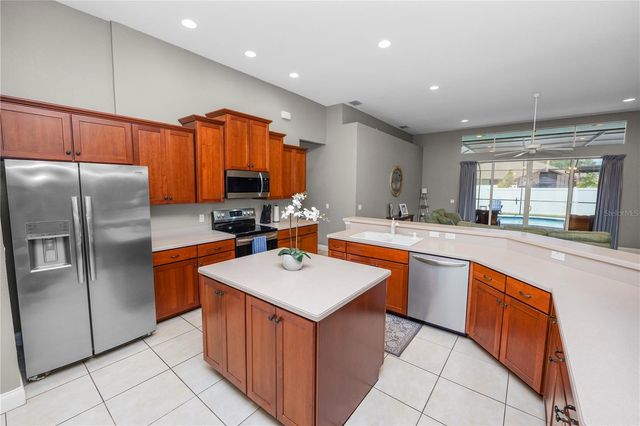 6776 HAMPSHIRE BOULEVARD, Lakeland, FL 33813