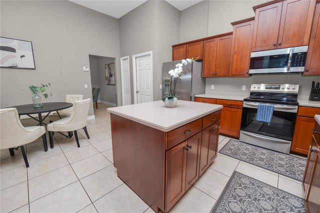 6776 HAMPSHIRE BOULEVARD, Lakeland, FL 33813