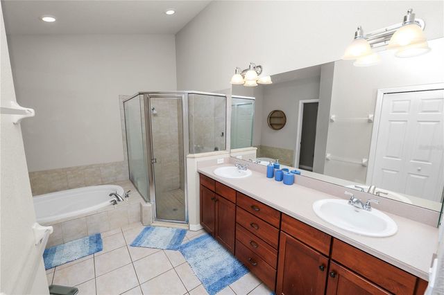 6776 HAMPSHIRE BOULEVARD, Lakeland, FL 33813