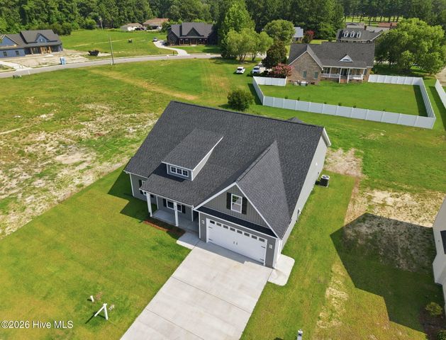 823 Mulligan Drive, Ayden, NC 28513