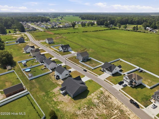823 Mulligan Drive, Ayden, NC 28513