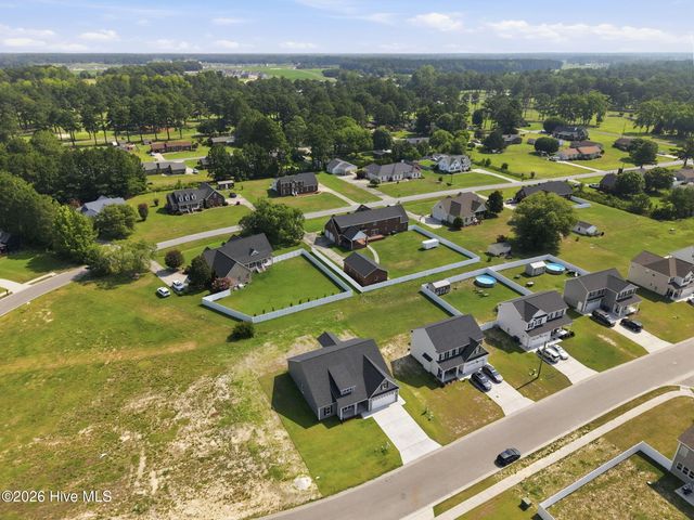 823 Mulligan Drive, Ayden, NC 28513