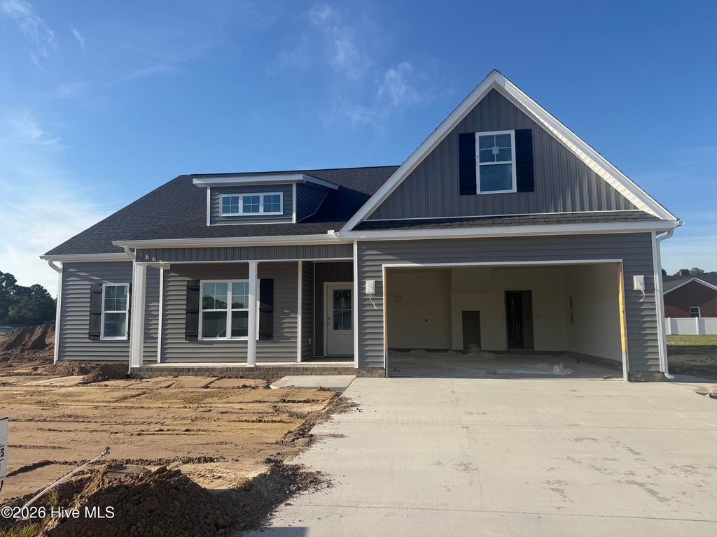 823 Mulligan Drive, Ayden, NC 28513