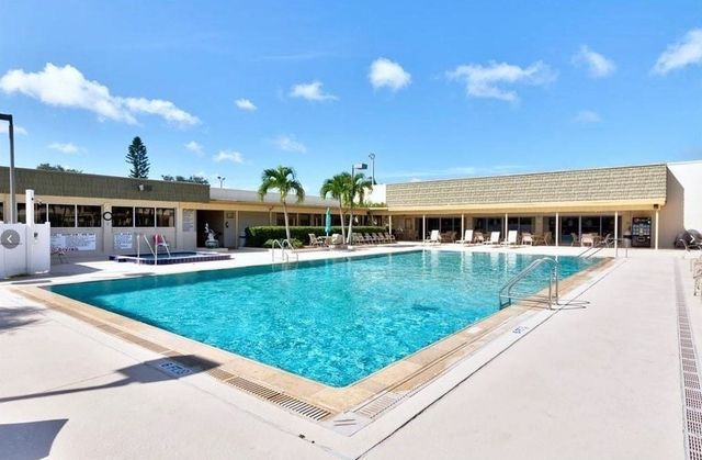 18 Vista Gardens Trail 205, Vero Beach, FL 32962