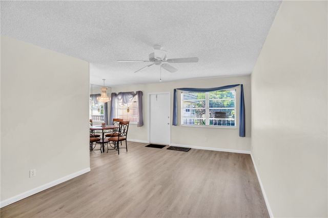 18 Vista Gardens Trail 205, Vero Beach, FL 32962