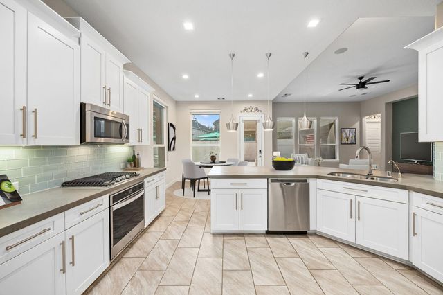 843 Butterfly Garden Trail, Richmond, TX 77406