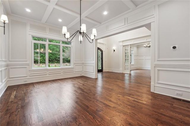 10745 Shallowford Road, Roswell, GA 30075