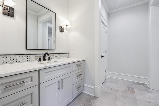 10745 Shallowford Road, Roswell, GA 30075