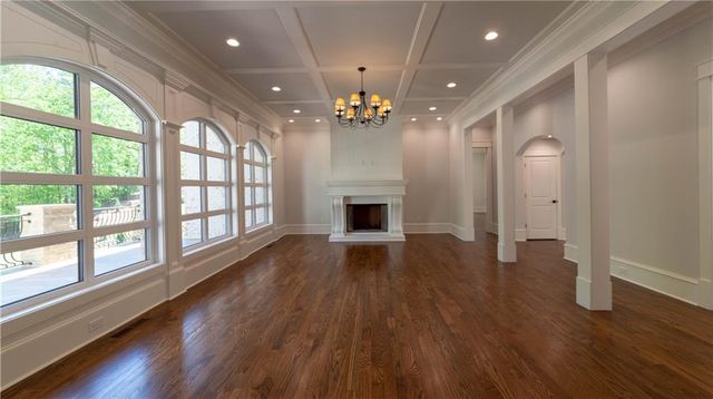 10745 Shallowford Road, Roswell, GA 30075