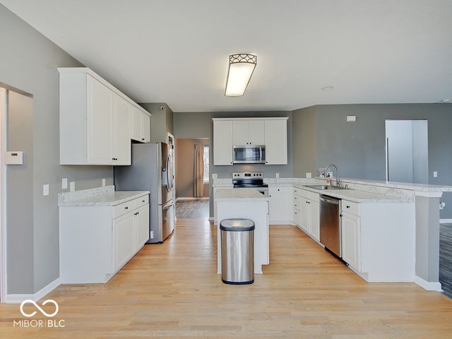 11757 Ledgestone Circle, Fishers, IN 46037