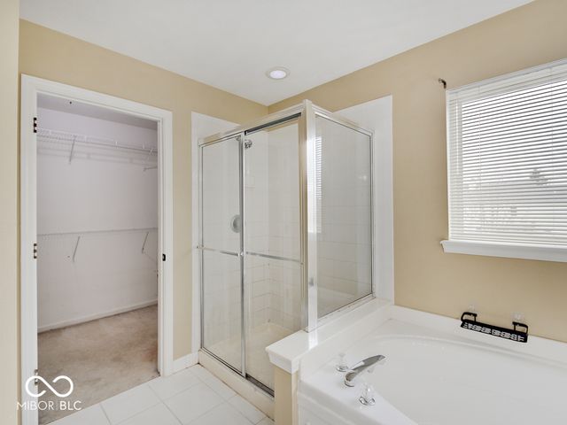 11757 Ledgestone Circle, Fishers, IN 46037